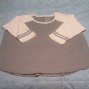 Terra & Sky Blush and Charcoal Gray 3/4 Sleeve Jersey Top Size 2X (20W-22W)
